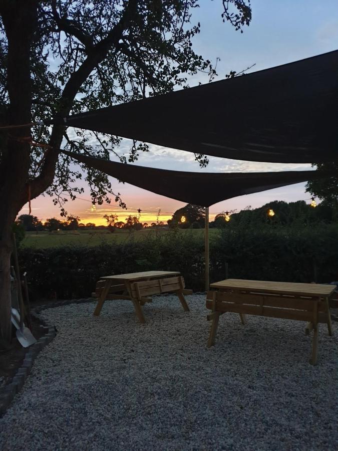 B&B Het Gelders Buitenleven Overasselt Esterno foto