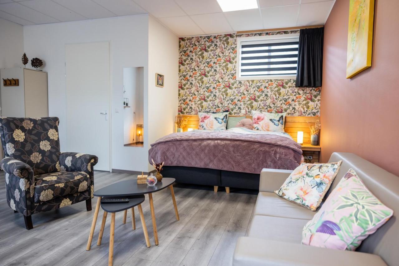 B&B Het Gelders Buitenleven Overasselt Esterno foto