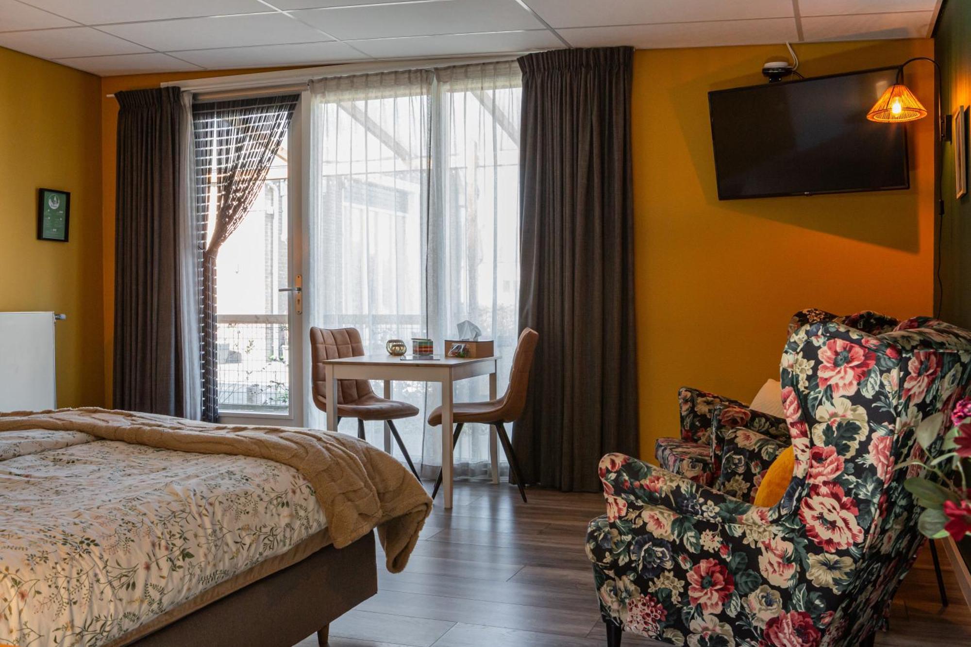 B&B Het Gelders Buitenleven Overasselt Esterno foto